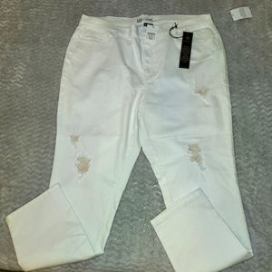 White plus size 22WT DG2 Jeans